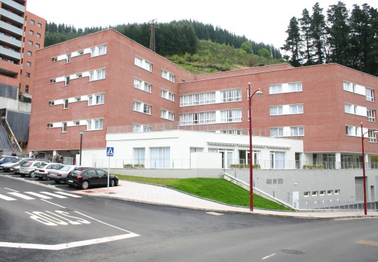 Residencia y Centro de Día Foral para personas mayores en Ermua, Bizkaia